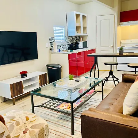 Ferienwohnung Great Location In Midtown!
